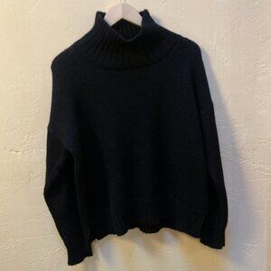 Laude the label Totto turtleneck sweater
